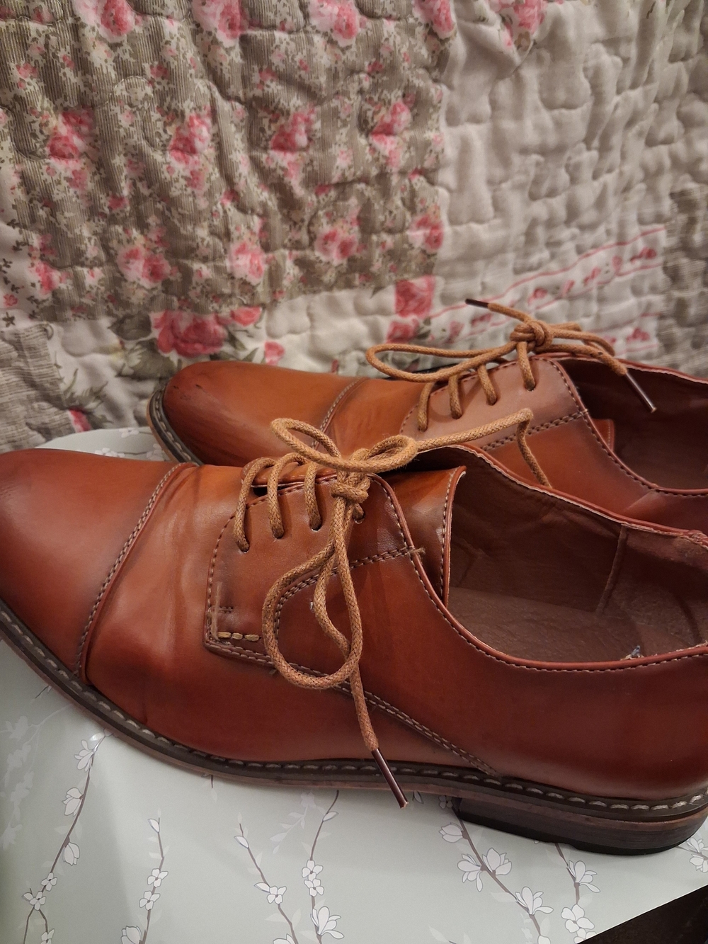 Vostey Tan Leather Lace-Up Oxfords